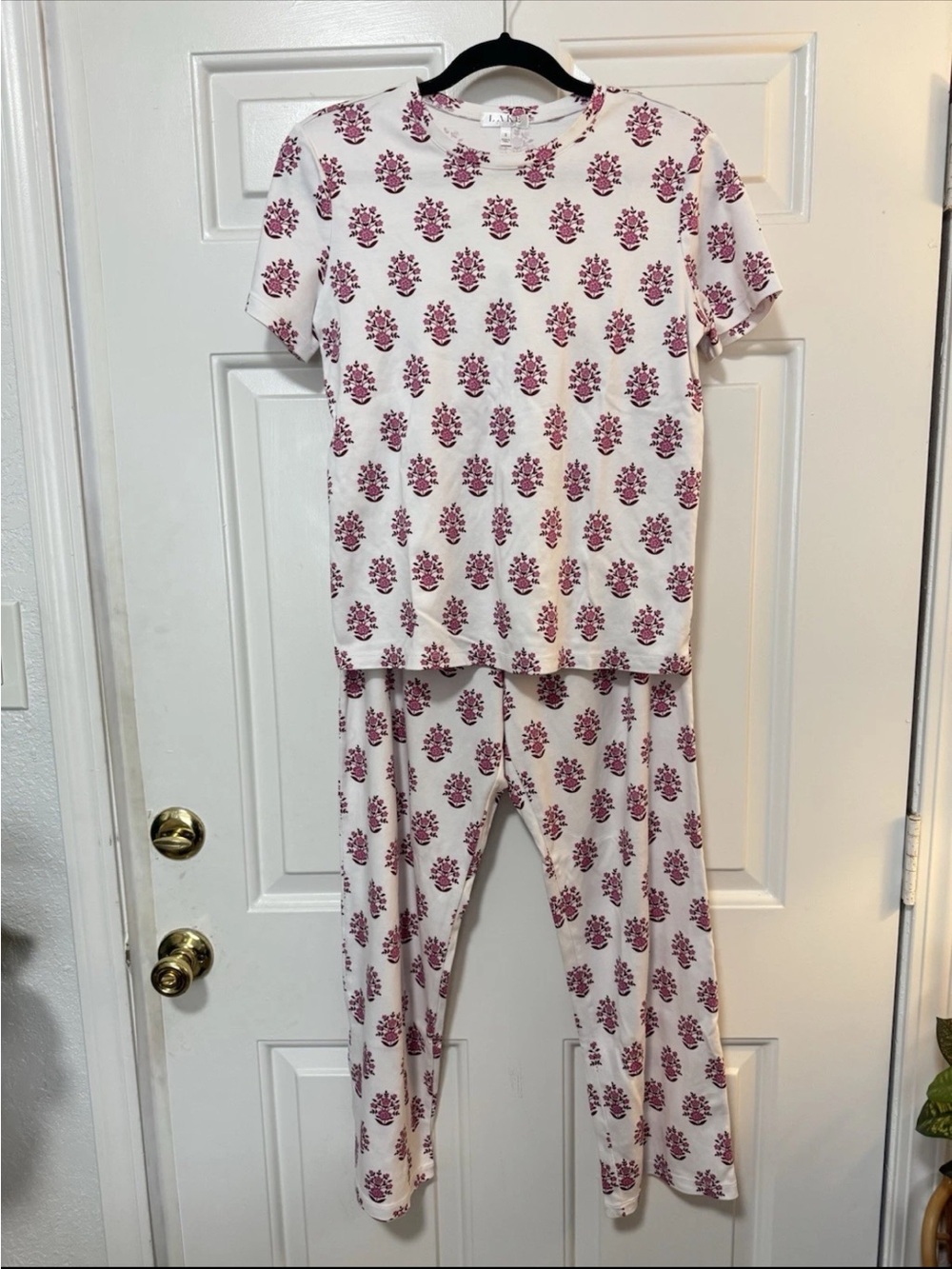 Lake Pajama Set Pants Short Sleeves Size Small Pink White